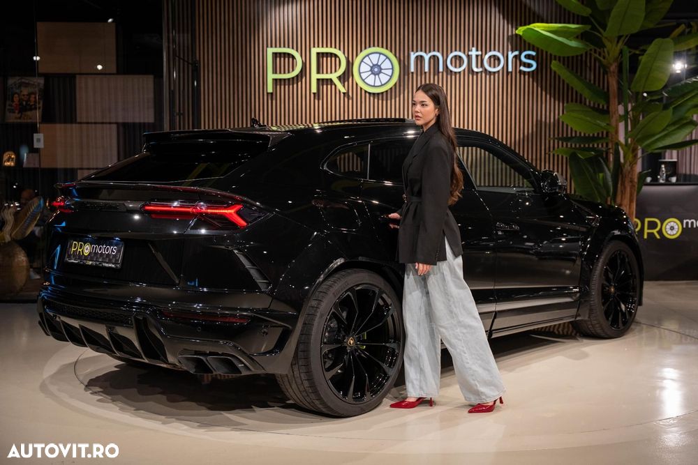 Lamborghini URUS - 15