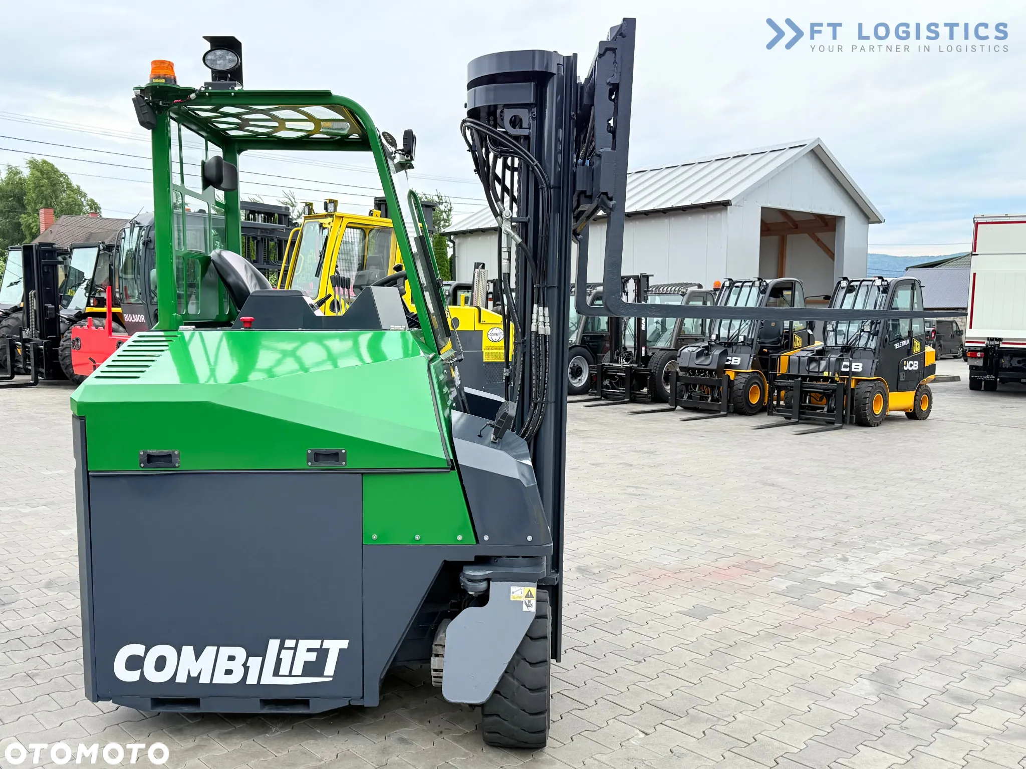 Combilift CBE4000 / TRIPLEX 5200MM / ELEKTRYCZNY / WOLNY SKOK / POZYCJONER / PRZESUW WIDEŁ / JAK NOWY - 25
