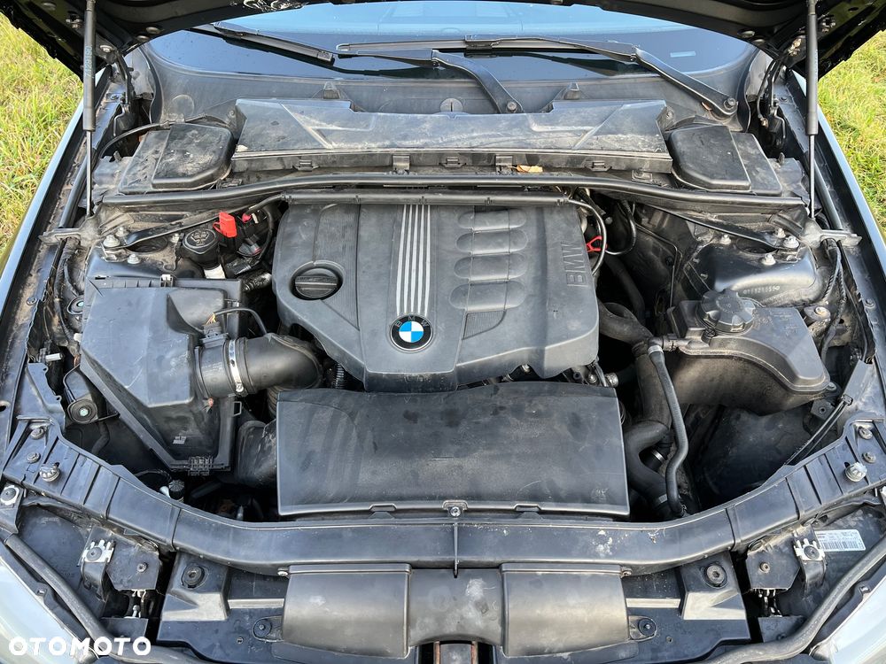 BMW Seria 3 320d - 16
