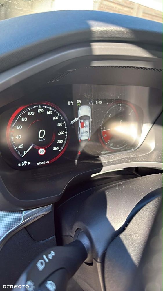 Volvo XC 60 D4 R-Design - 4
