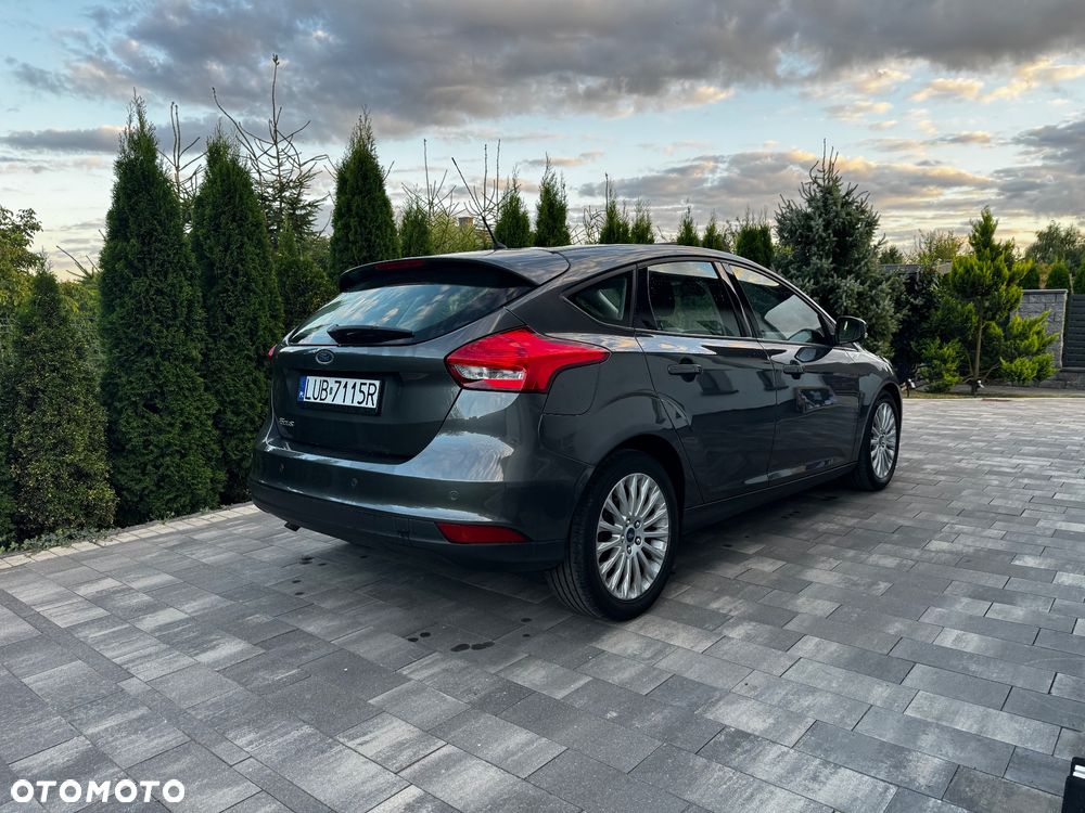 Ford Focus - 4