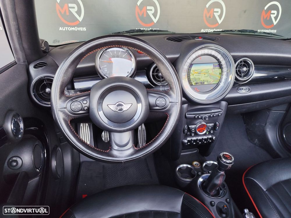 MINI 3 Portas - 14