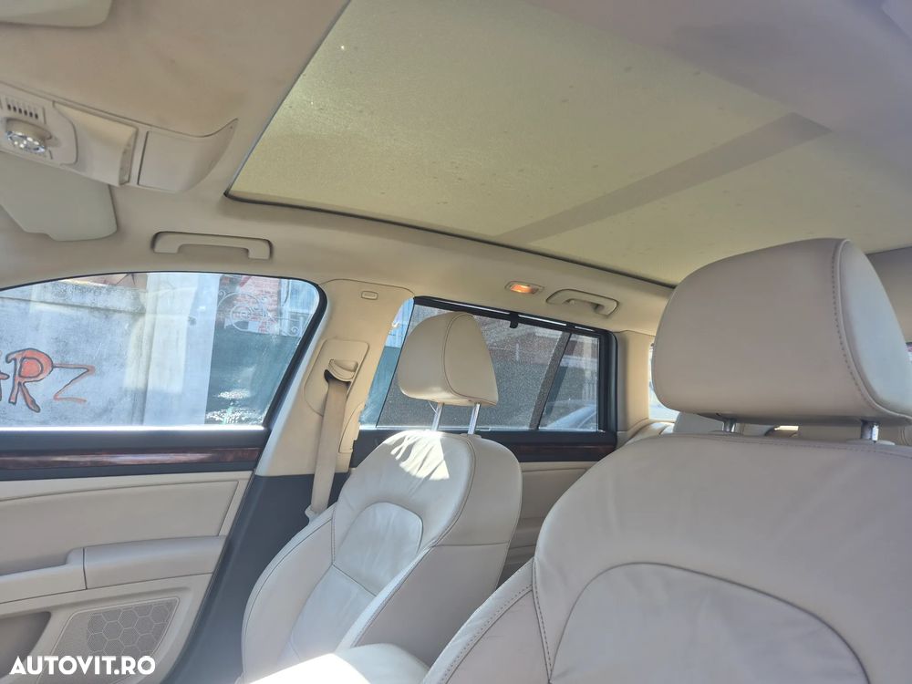 Skoda Superb 2.0 TSI Elegance DSG - 35