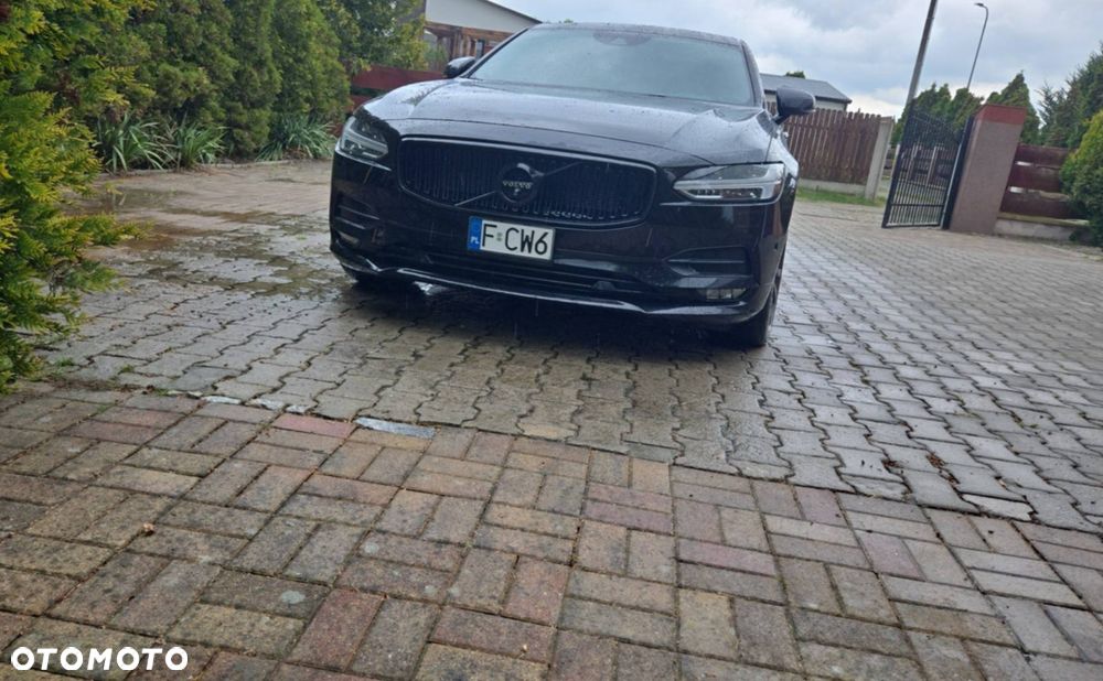 Volvo S90 - 1