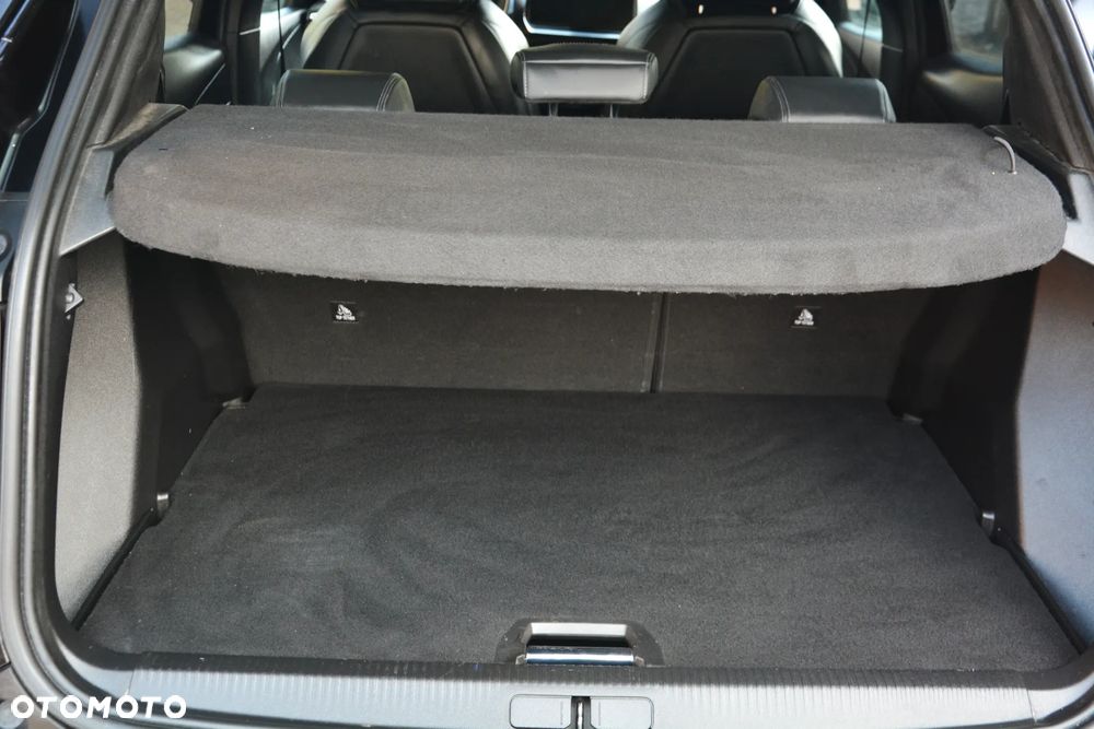 Peugeot 2008 ver-bluehdi-130-gt-s-s-eat8 - 11