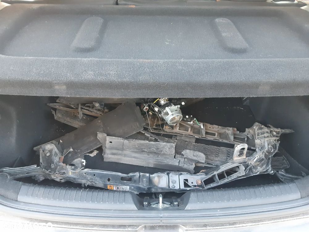 Kia Ceed 1.6 GDI Dream Team Edition - 24