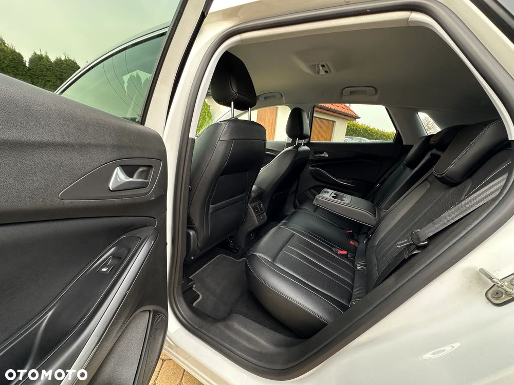 Opel Grandland X 1.6 D Start/Stop INNOVATION - 23