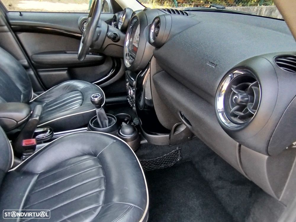 MINI Countryman Cooper D - 16