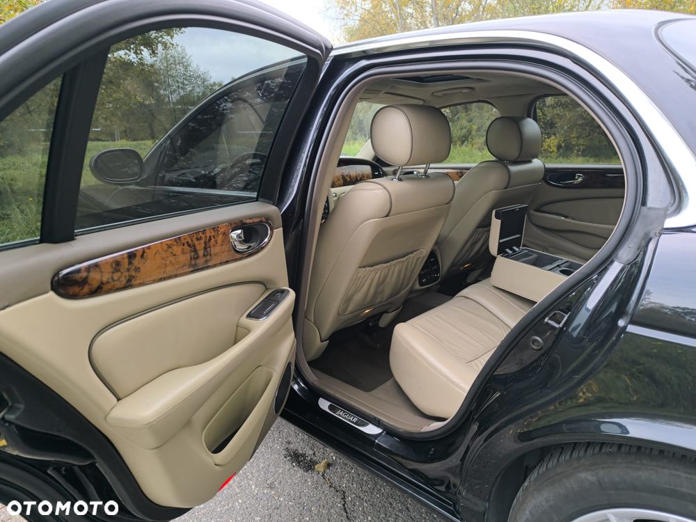 Jaguar XJ XJ6 2.7 D Executive - 19