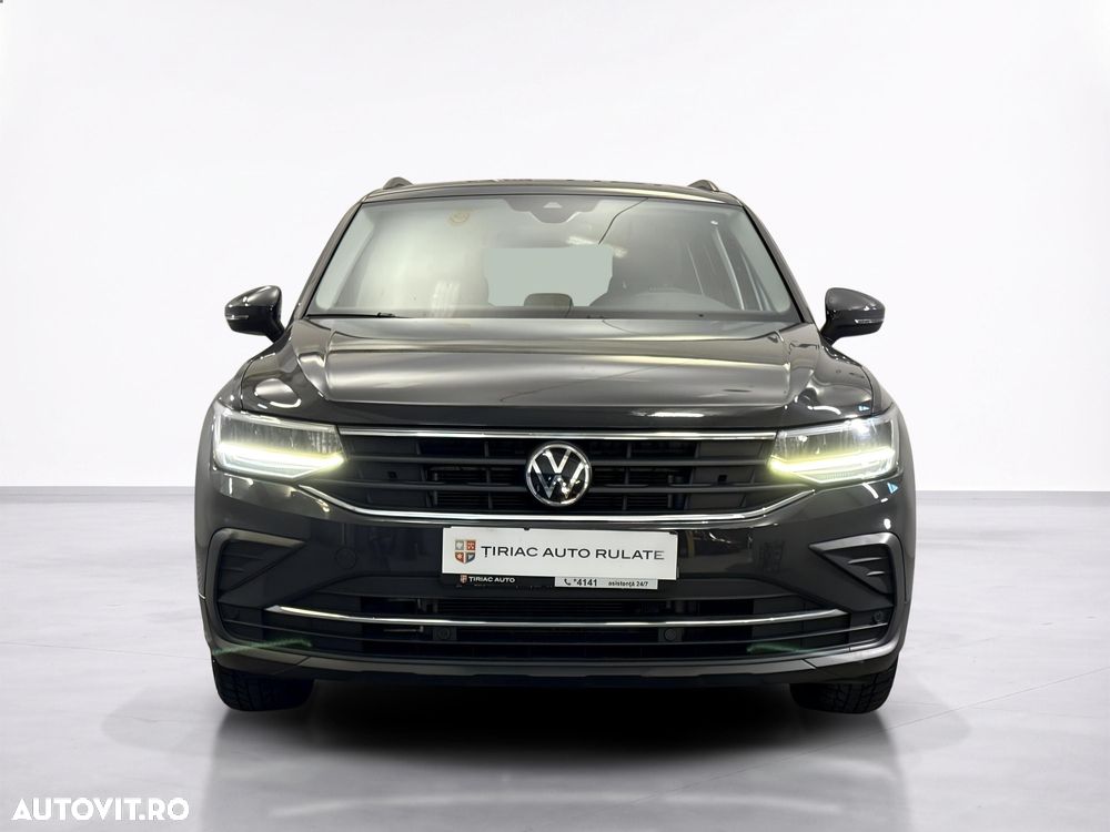 Volkswagen Tiguan - 9