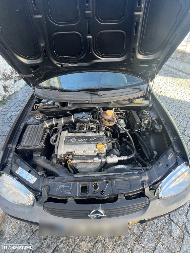 Opel Corsa 1.2 16V - 2