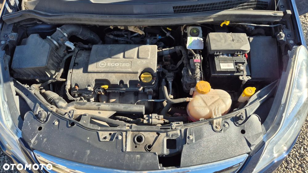 Opel Corsa 1.4 16V Satellite - 24