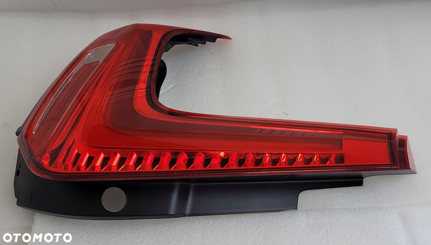 LAMPA LEWA TYŁ TYLNA LED VOLVO XC40 2017- 31446790 - 6