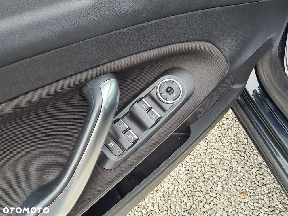 Ford Mondeo 1.8 TDCi Ambiente - 24