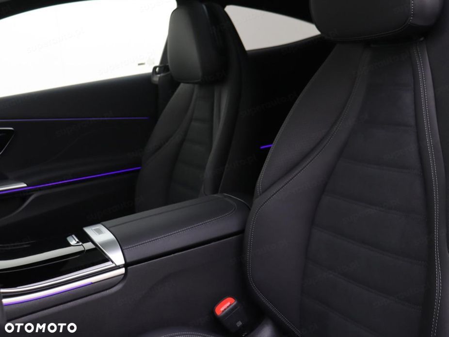 Mercedes-Benz CLE 300 mHEV 4-Matic AMG Line - 7