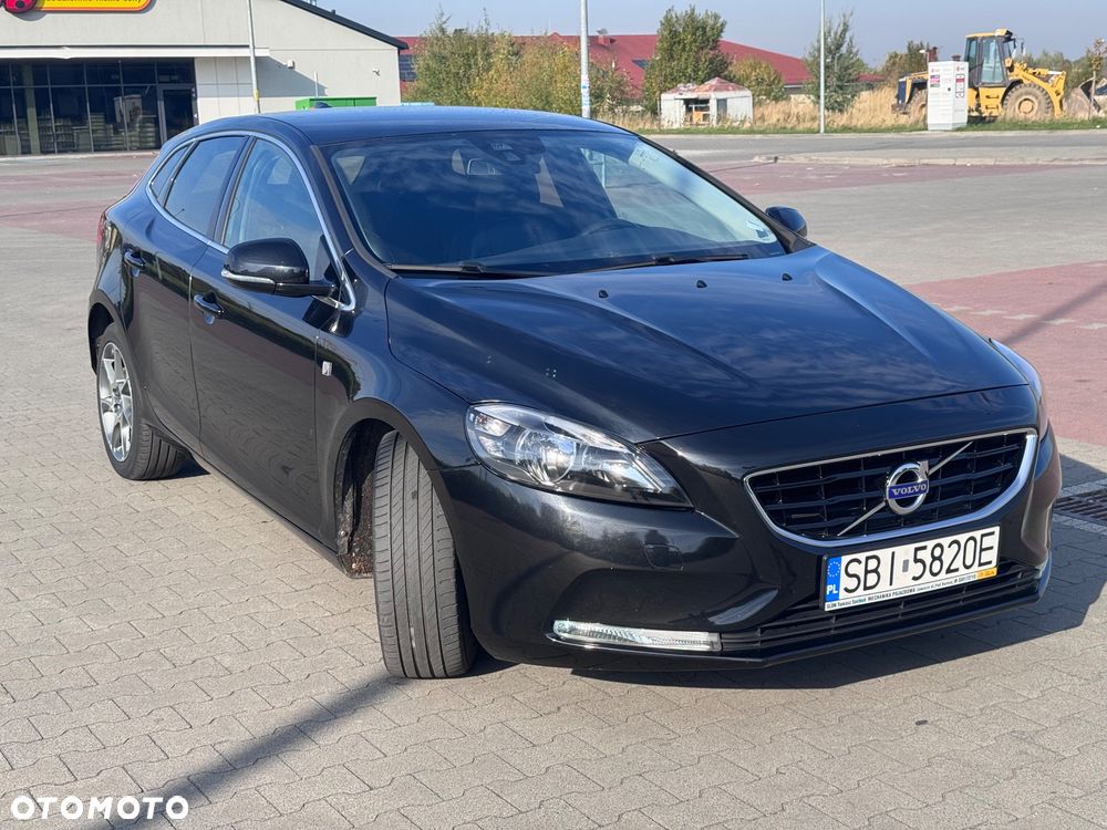 Volvo V40 2015 photo 2