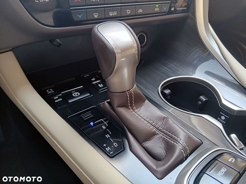 Lexus RX - 19