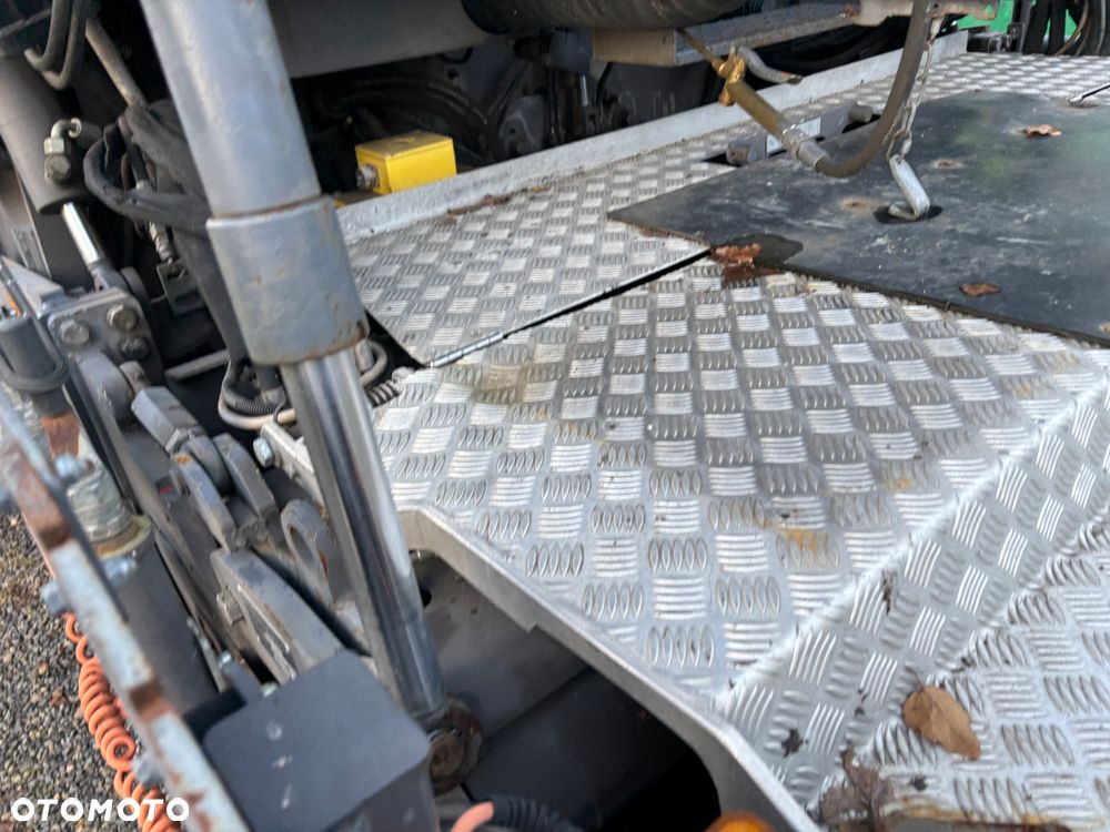 Volvo P7820C ABG Rozściełacz Asfaltu na gąsienicach 2017rok układarka 2,5-5m Niwelacja, stan bdb import - 35