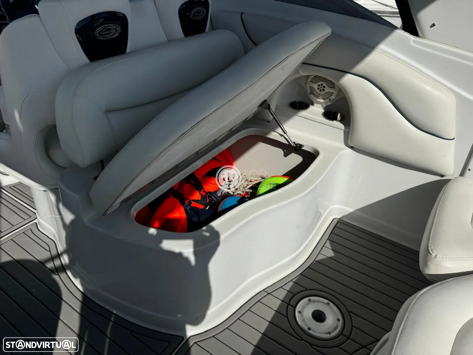 Crownline 315 SCR - 11