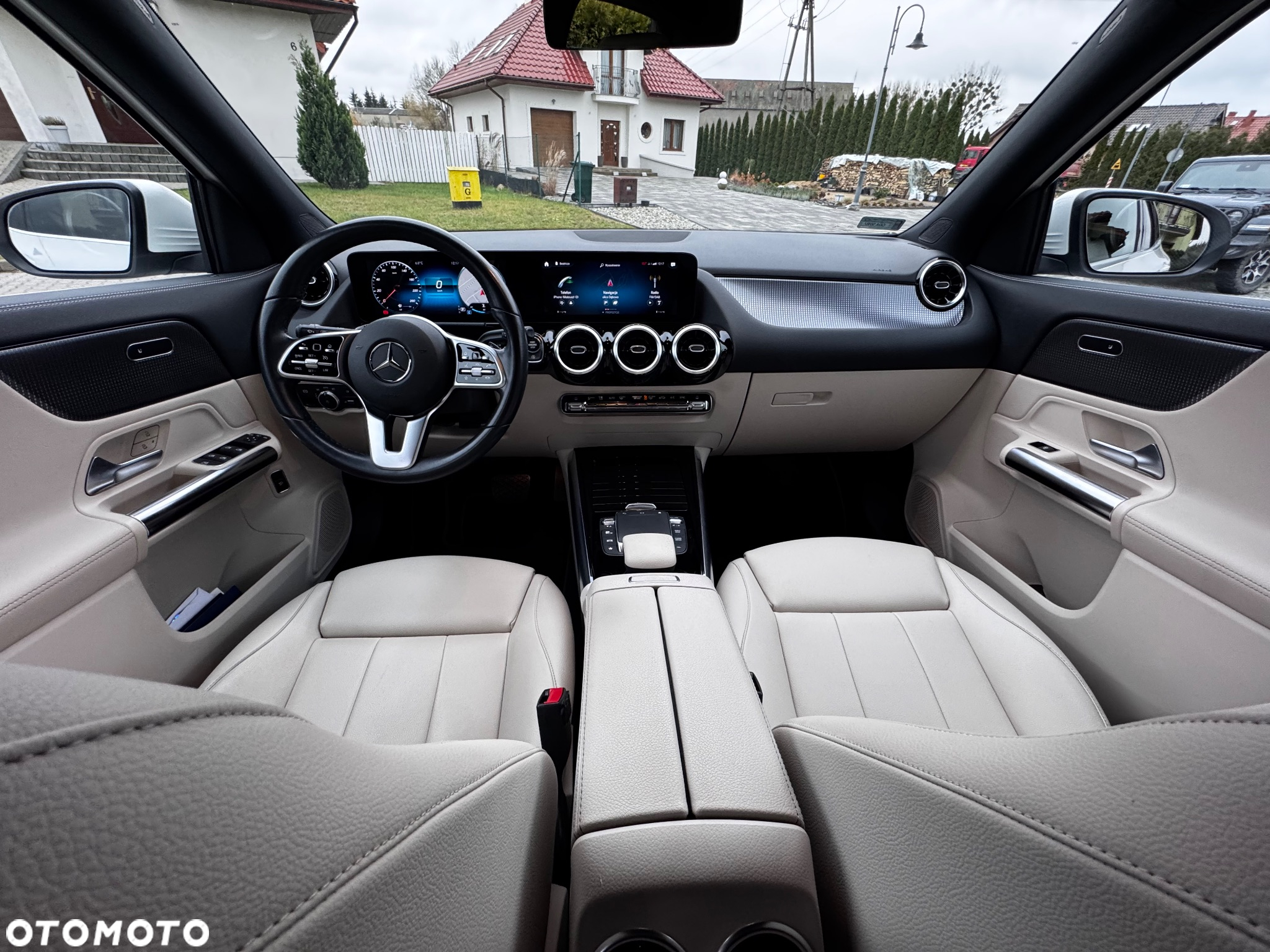 Mercedes-Benz GLA 200 - 14
