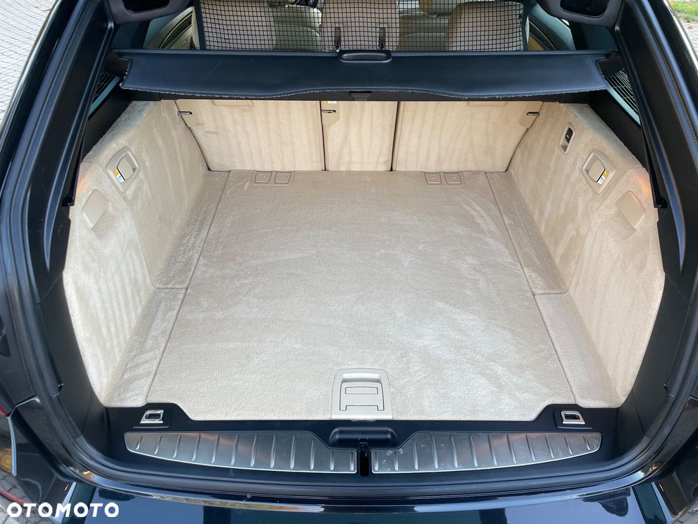 BMW Seria 5 520d Luxury Line sport - 31