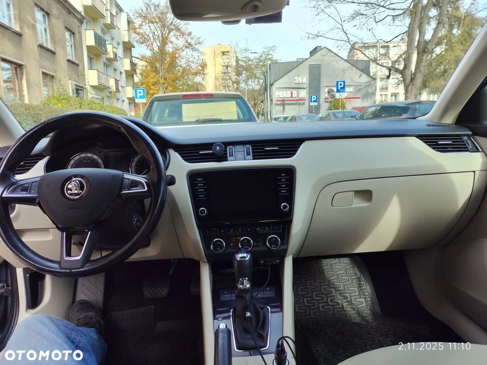 Skoda Octavia 2.0 TDI 4x4 L&K DSG - 7