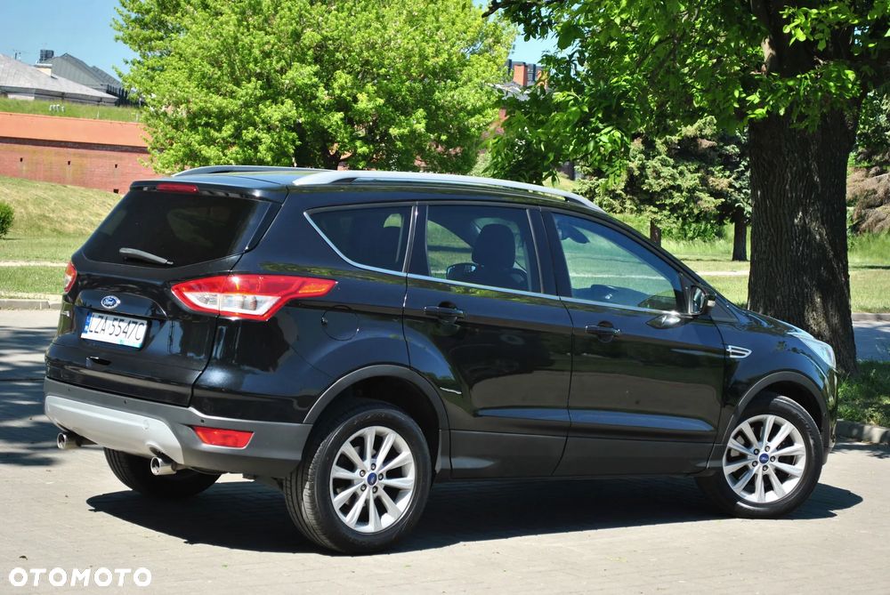Ford Kuga 2.0 TDCi 2x4 Titanium - 10