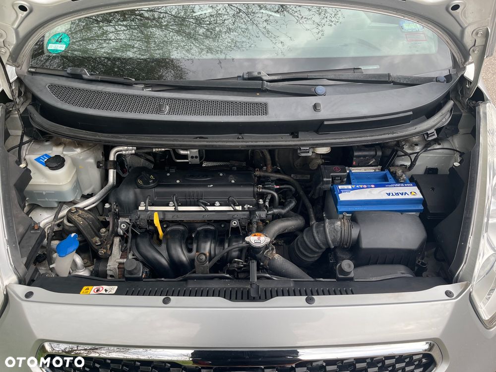 Kia Venga 1.4 L - 19