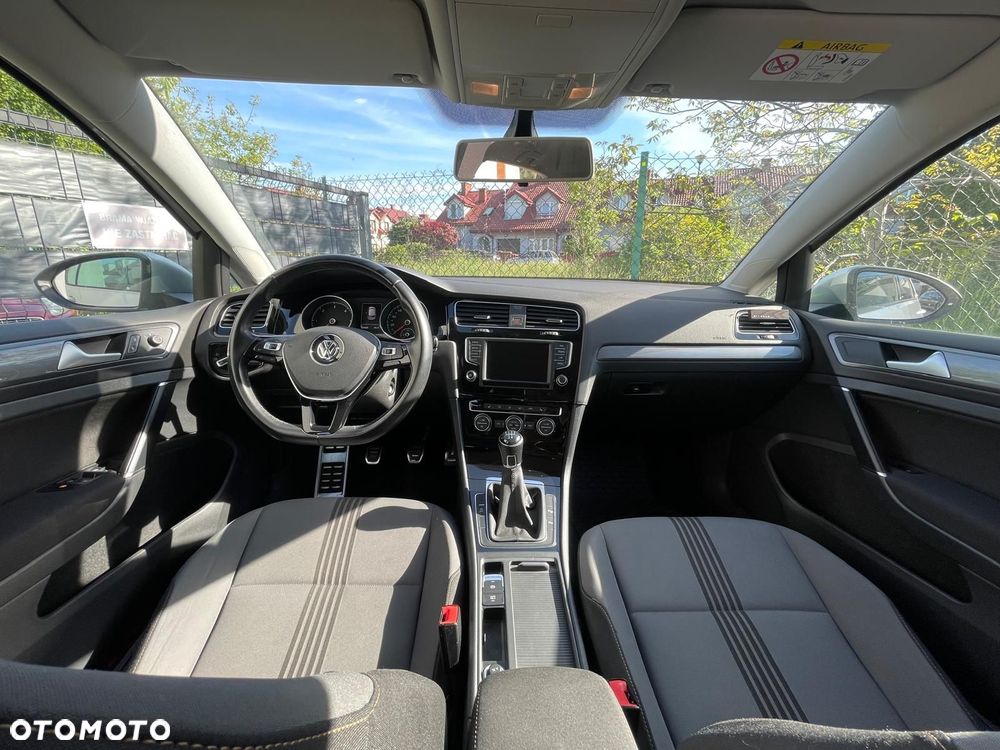 Volkswagen Golf 1.6 TDI BlueMotion Technology Allstar - 10