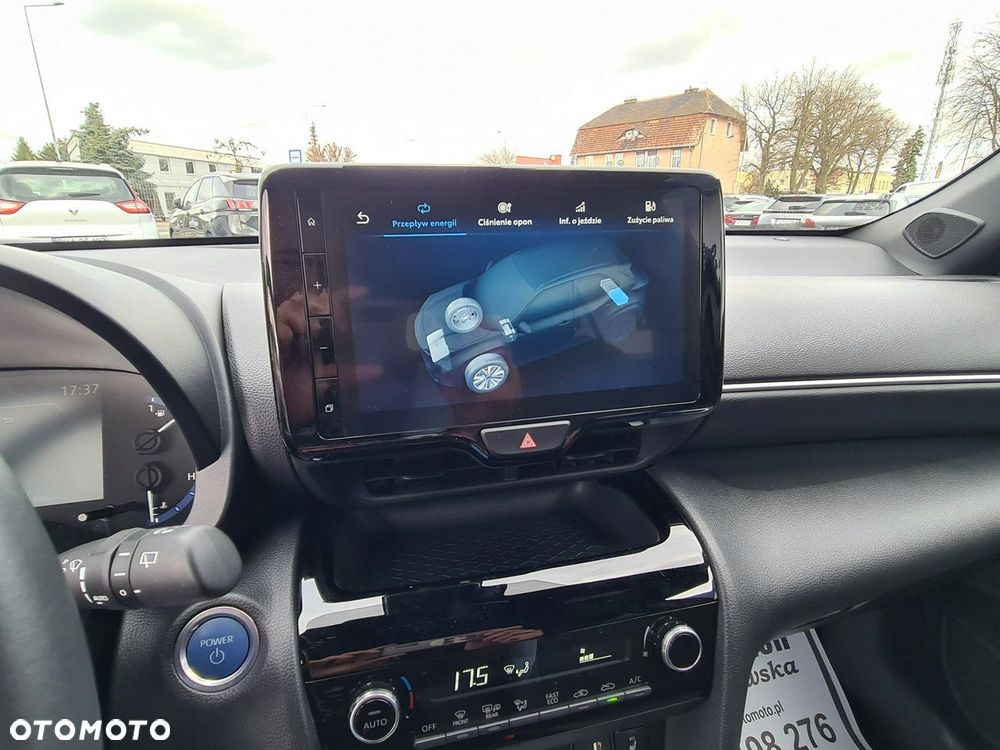 Toyota Yaris Cross Hybrid 1.5 Executive - 16