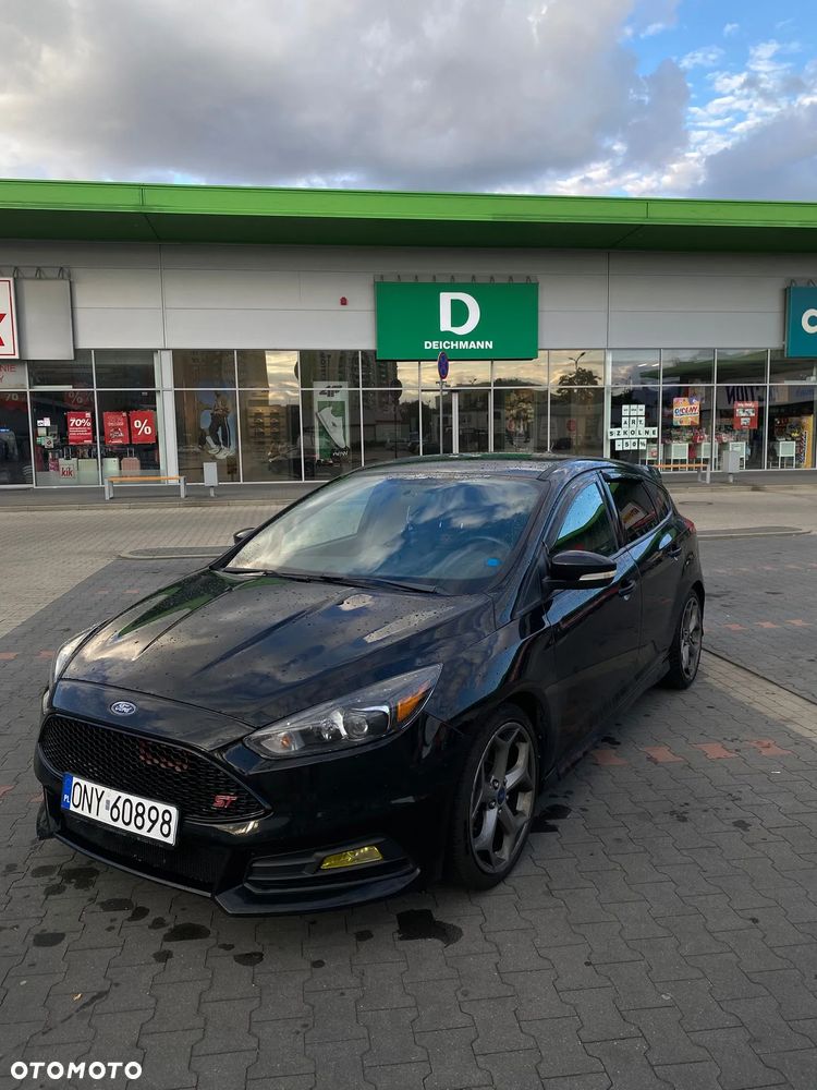 Ford Focus 2.0 EcoBoost ST - 2
