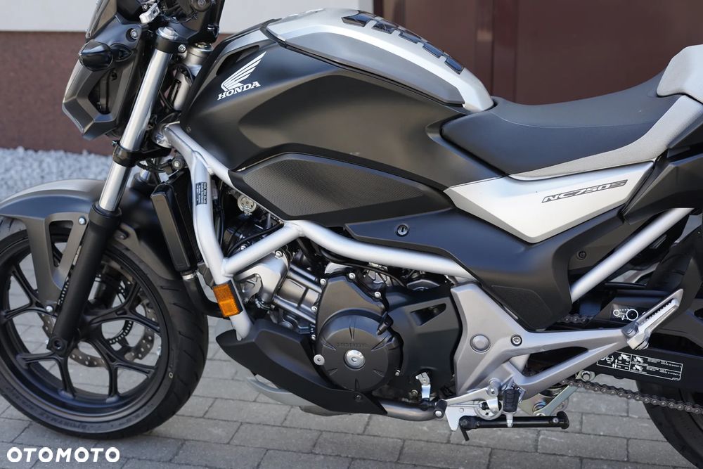 Honda NC - 27