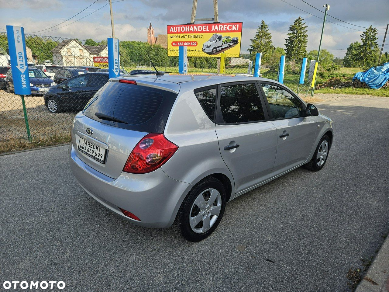 Kia Ceed - 4