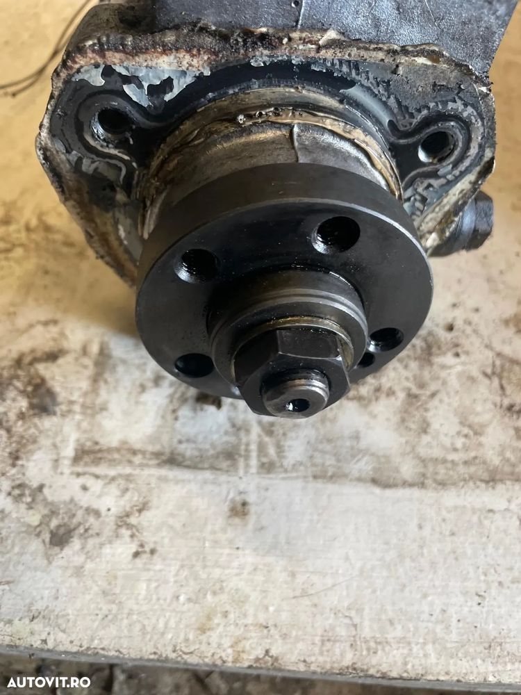 Pompa injectie Ford Mondeo Mk3 2.0 tdci diesel 85 kw - 3