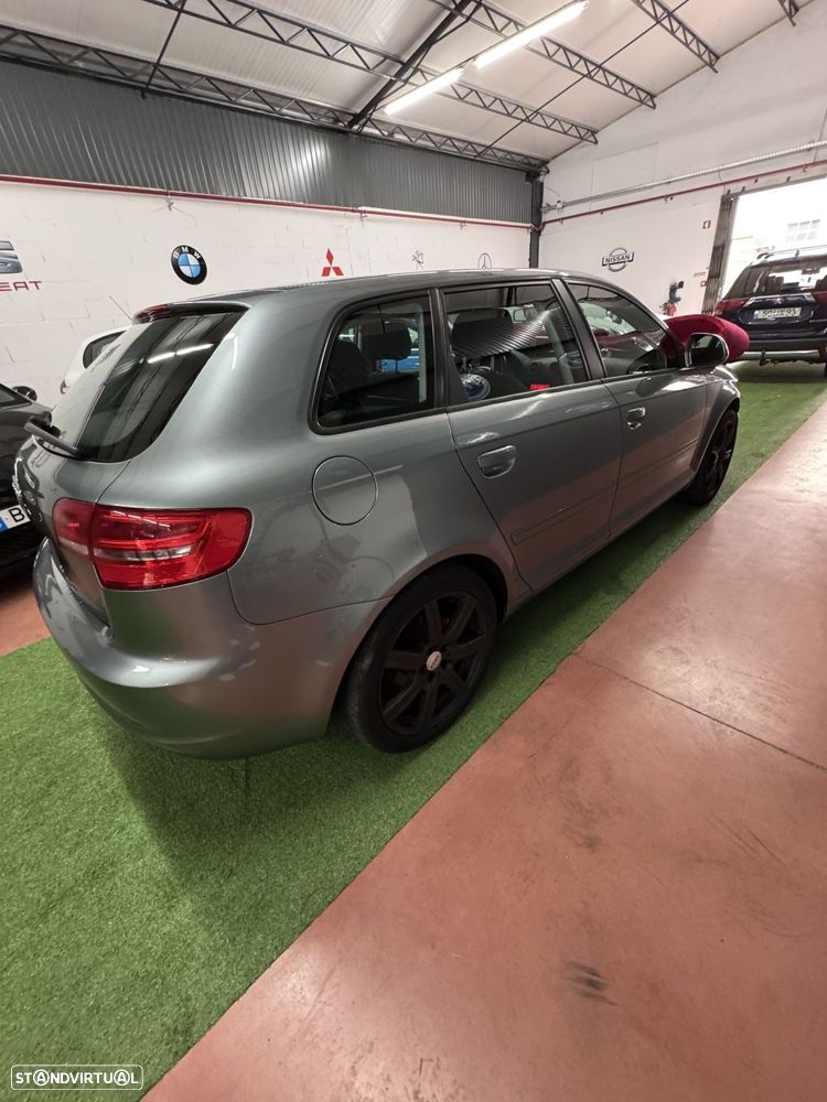 Audi A3 Sportback - 4