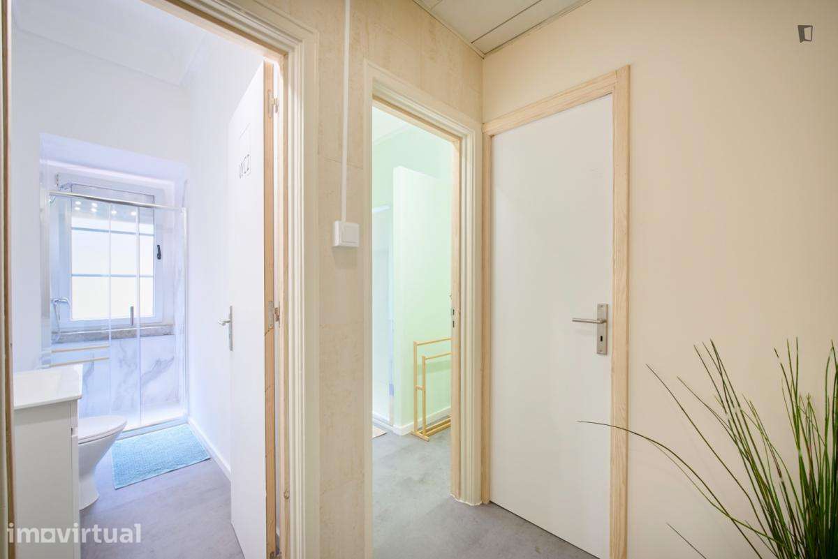 Quarto - localizado em Marquês de Pombal Lisbon - Grande imagem: 2/46