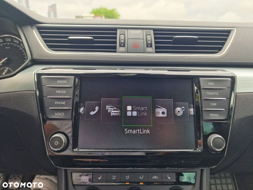 Skoda Superb 2.0 TDI Ambition - 25