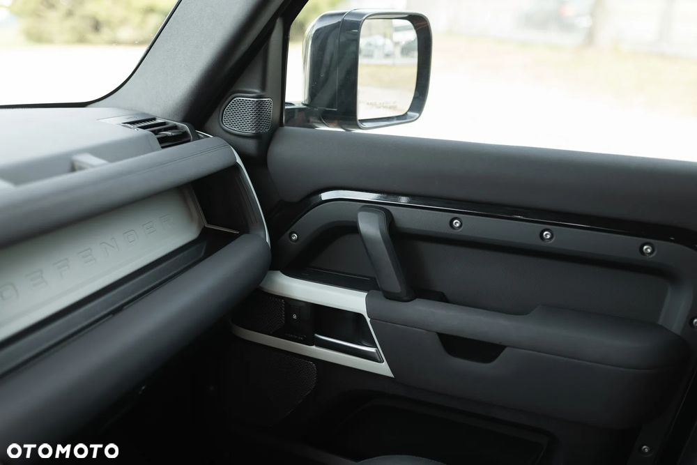 Land Rover Defender 110 P300 S - 19
