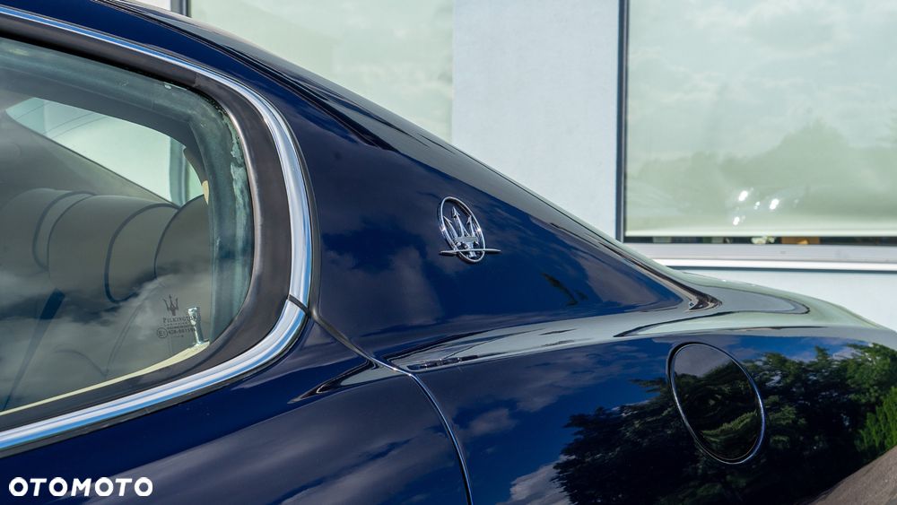 Maserati Quattroporte - 11