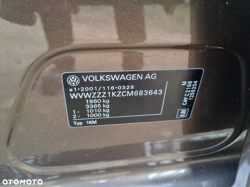 Volkswagen Golf 1.6 TDI DPF BlueMotion Technology Style - 18