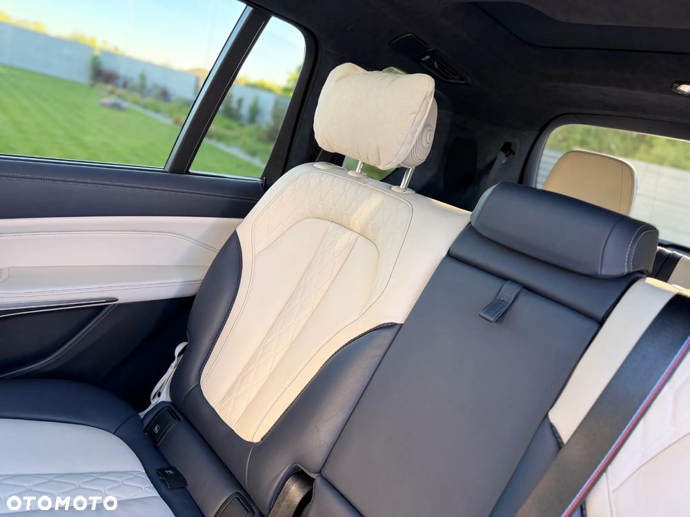 BMW X7 xDrive40d mHEV - 18