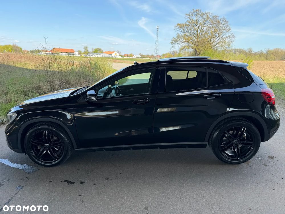 Mercedes-Benz GLA 220 d AMG Line - 9