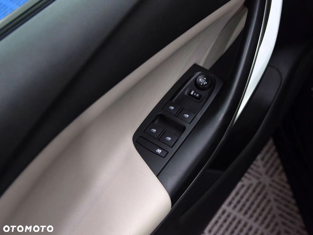 Opel Astra 1.4 T Enjoy S&S - 16