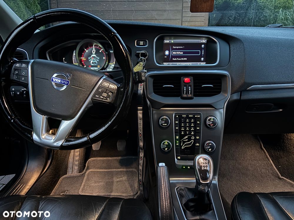 Volvo V40 D2 Summum - 23