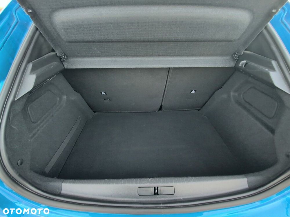 Peugeot 208 - 7