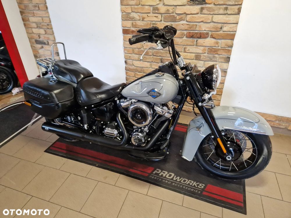 Harley-Davidson Softail Heritage Classic - 4
