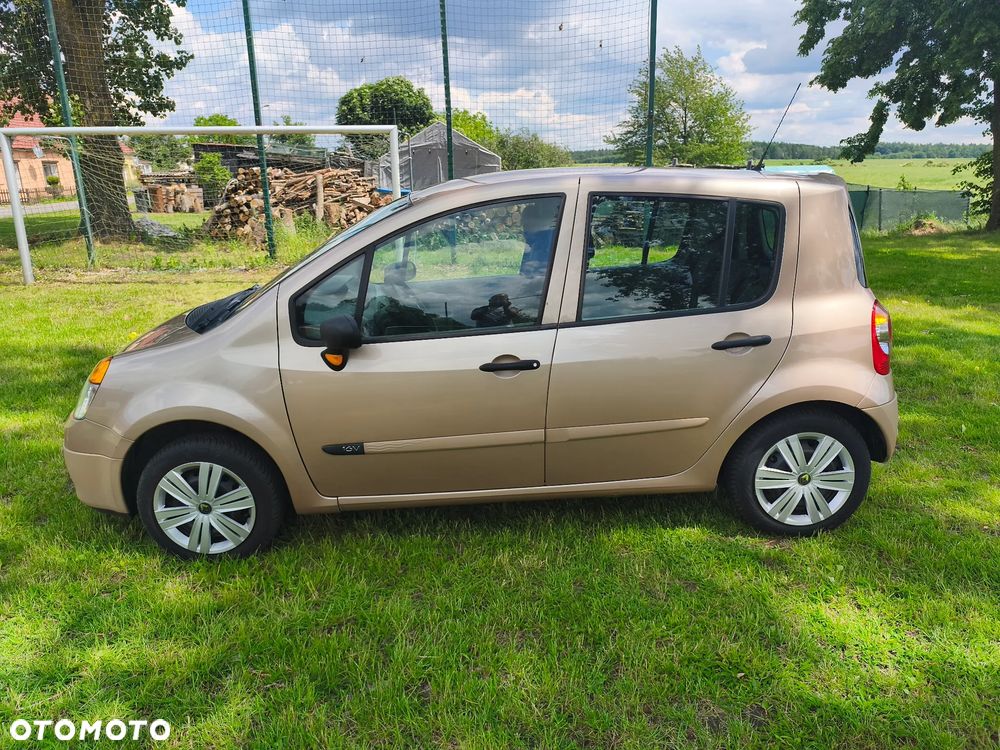 Renault Modus - 2