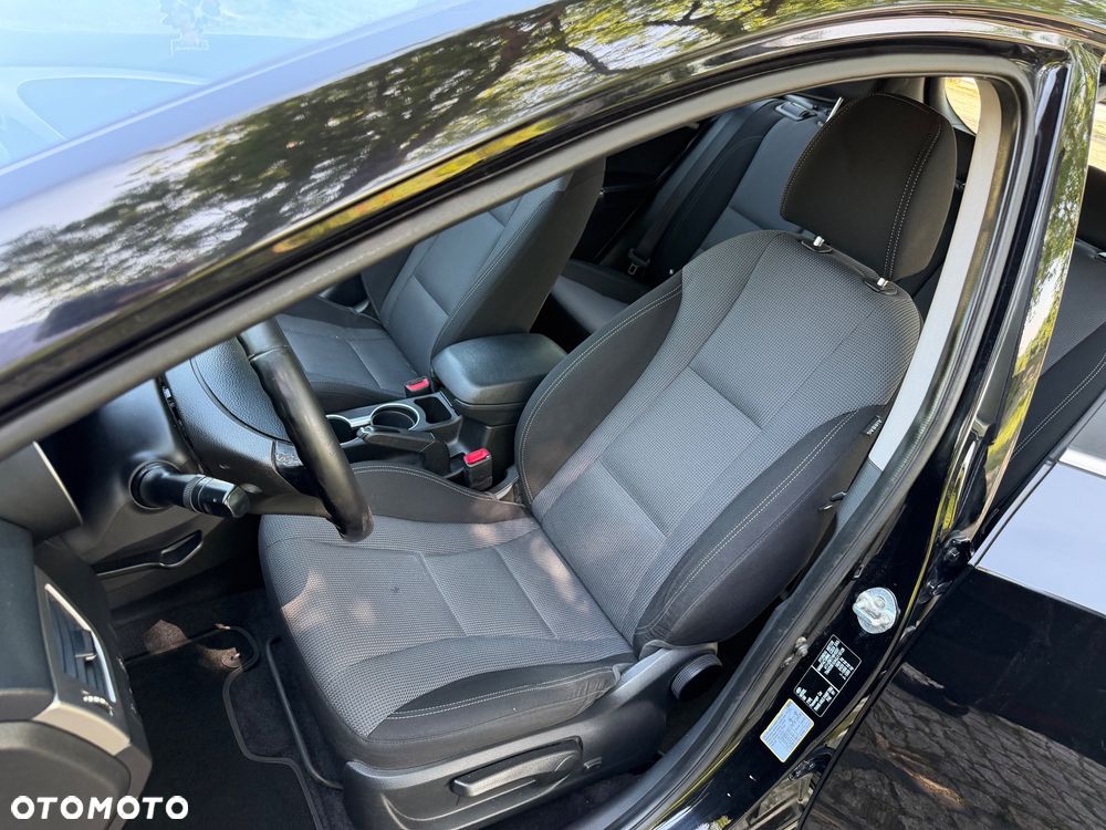 Hyundai i30 blue Kombi 1.6 CRDi Style - 21