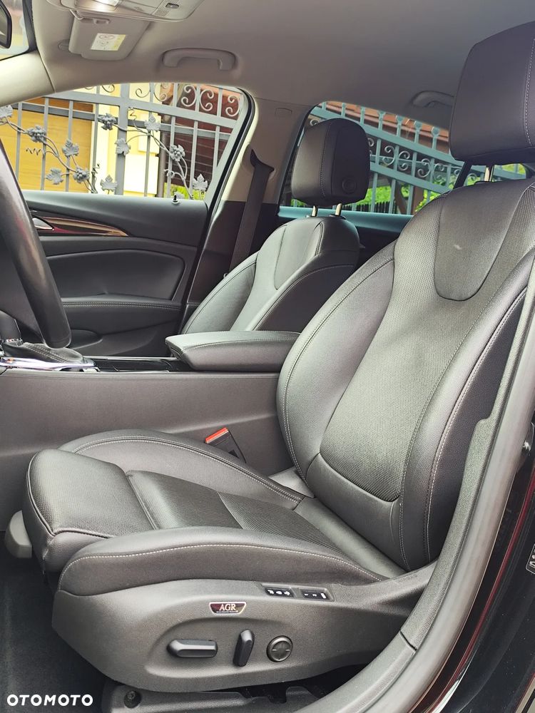 Opel Insignia 2.0 CDTI 4x4 Business Elegance S&S - 13