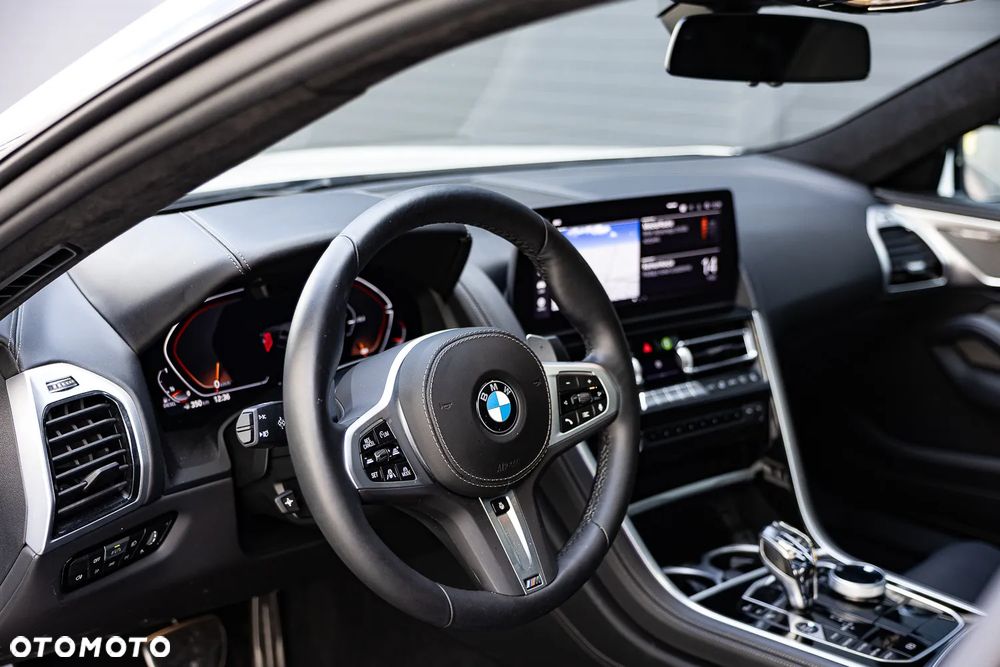 BMW Seria 8 840d xDrive mHEV - 11